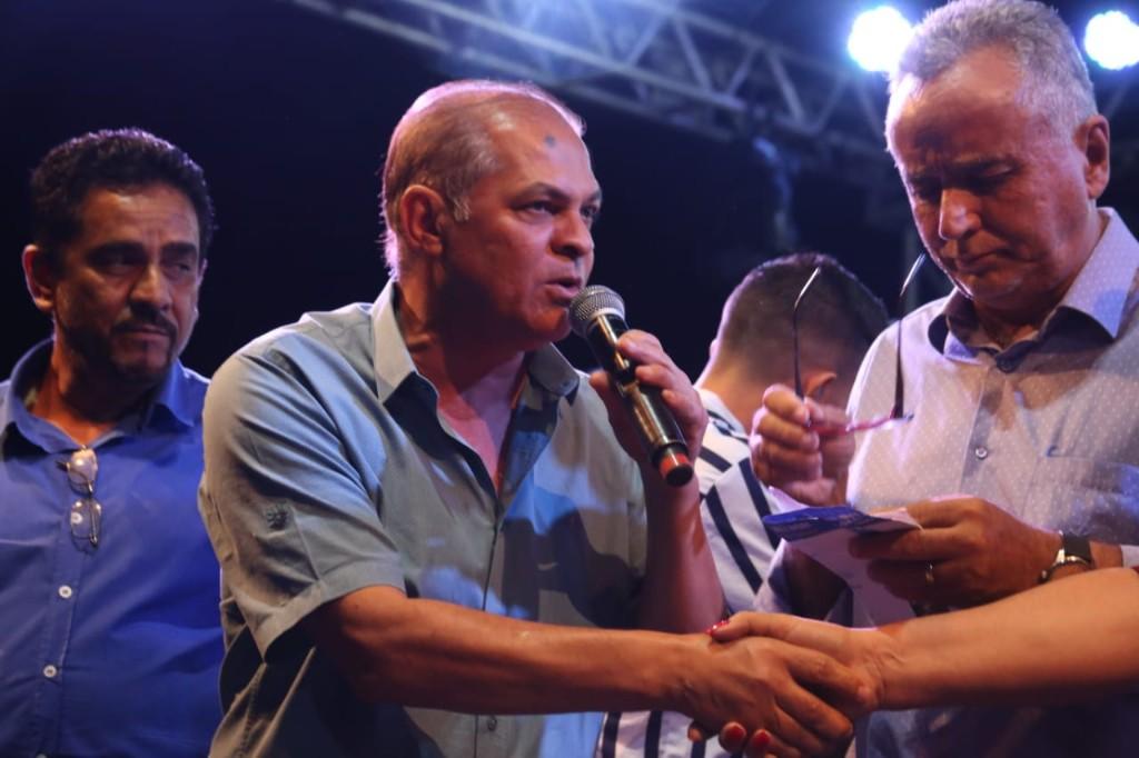 8c7d627e-a41b-44a5-aa14-d087ad9f937b